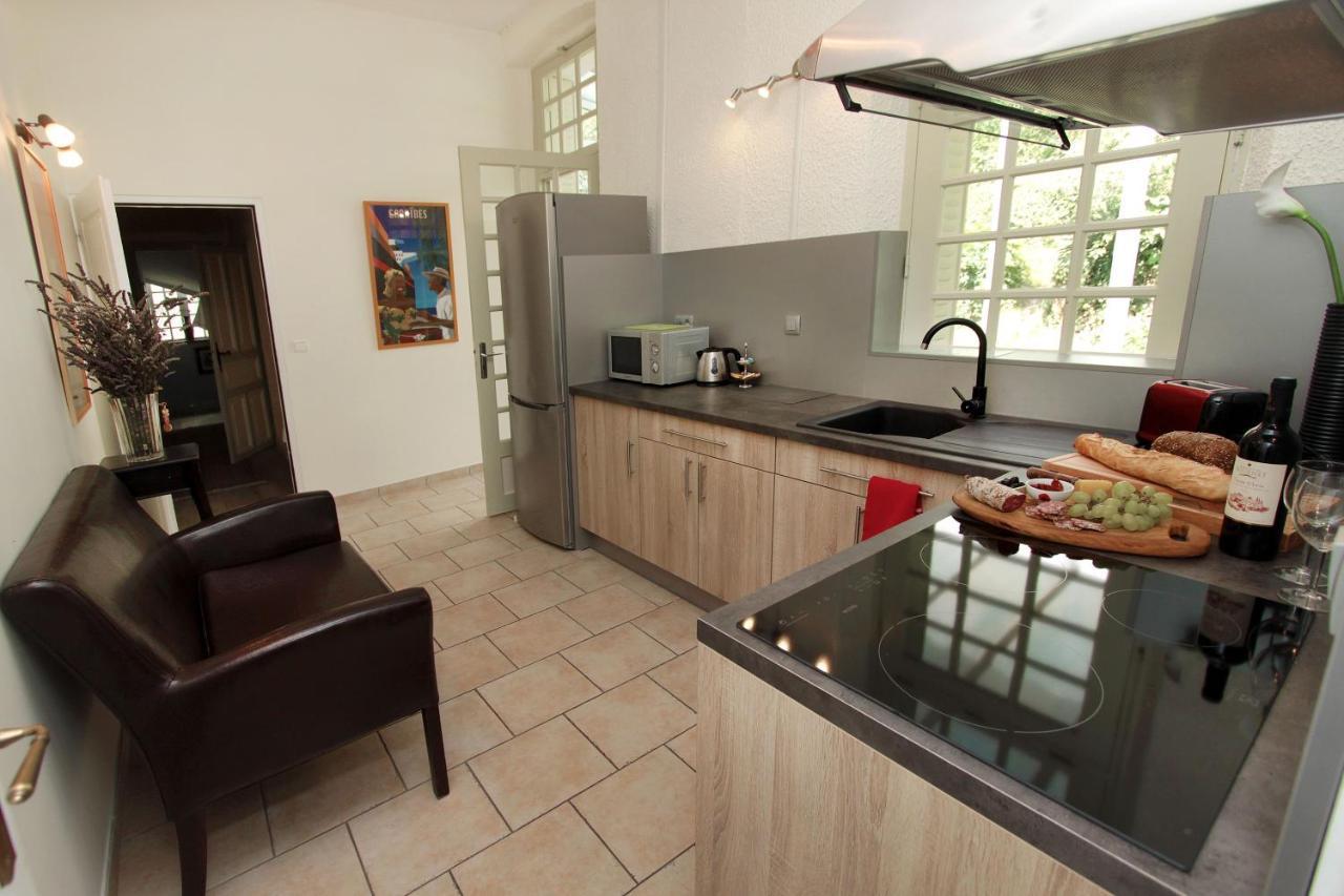 Villa Aimee Luxury Apartments With Heated Pool Vals-les-Bains Rum bild