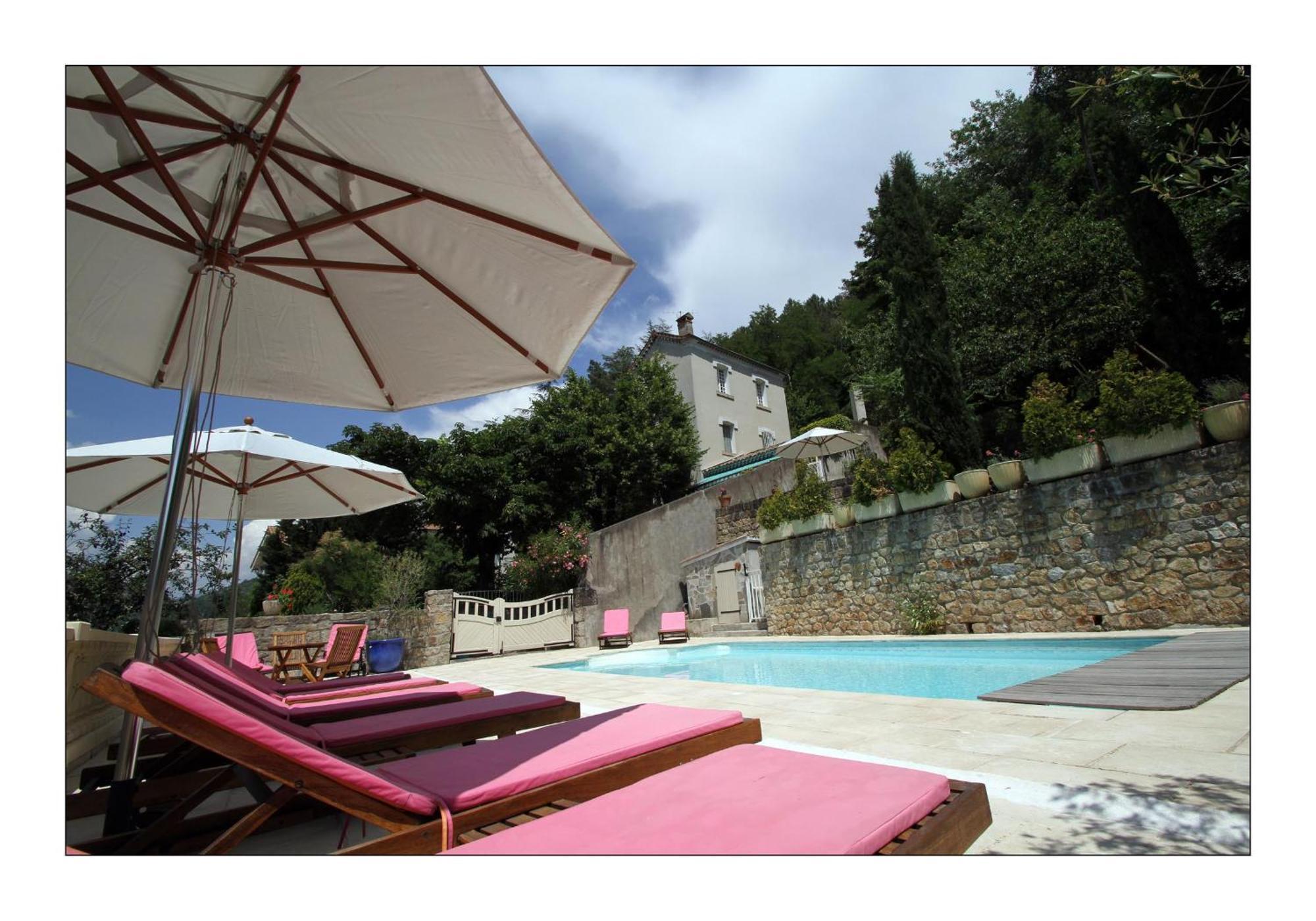 Villa Aimee Luxury Apartments With Heated Pool Vals-les-Bains Exteriör bild