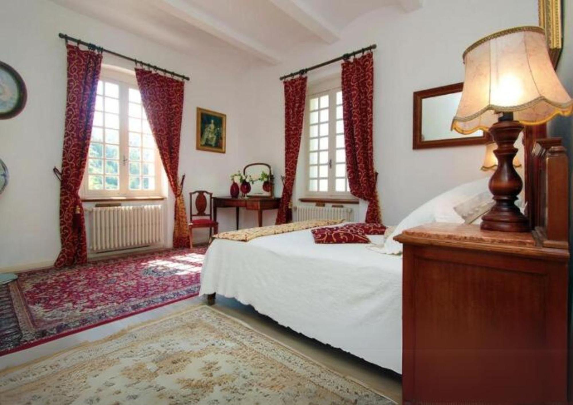 Villa Aimee Luxury Apartments With Heated Pool Vals-les-Bains Rum bild