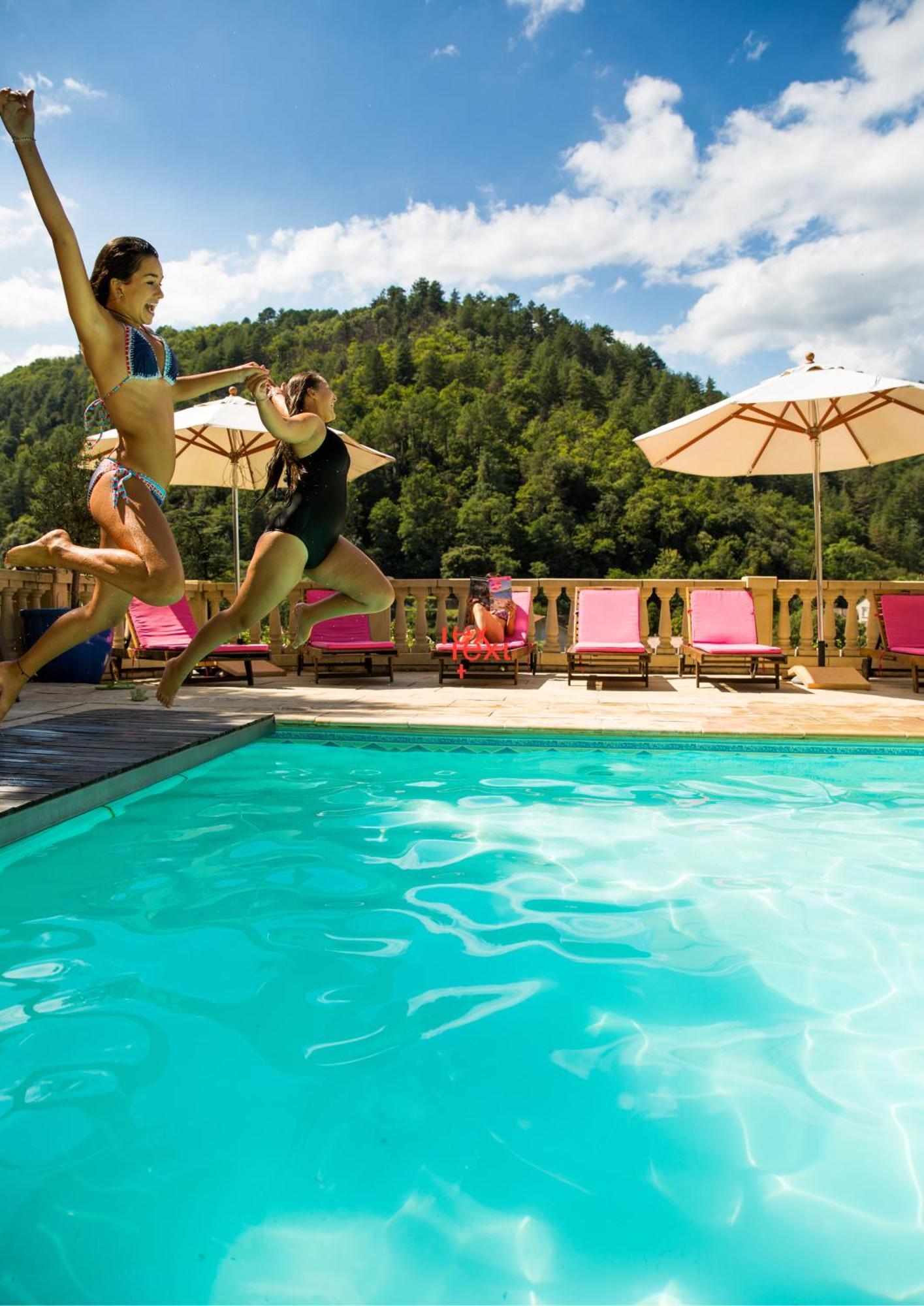 Villa Aimee Luxury Apartments With Heated Pool Vals-les-Bains Exteriör bild
